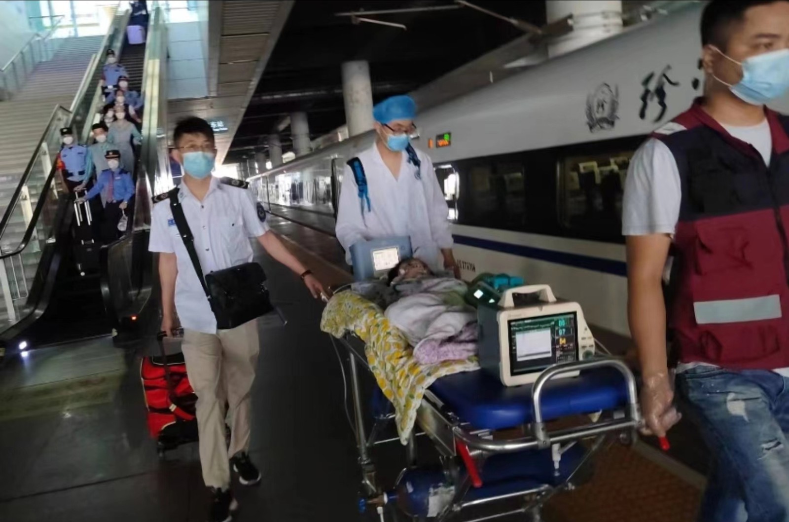 遂川县高铁转运公司